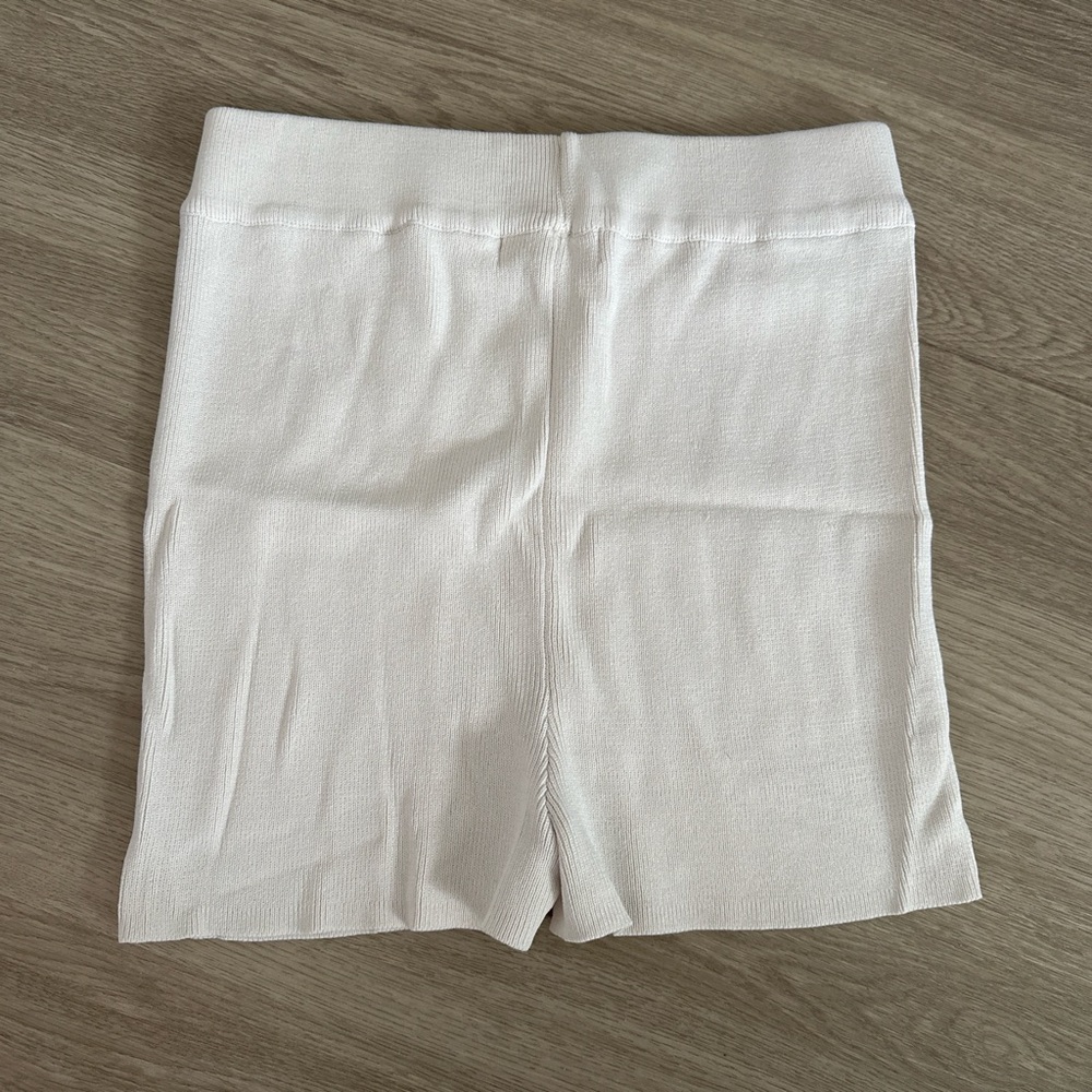Meshki Cream Ribbed Knit Shorts - Picture 3 of 3
